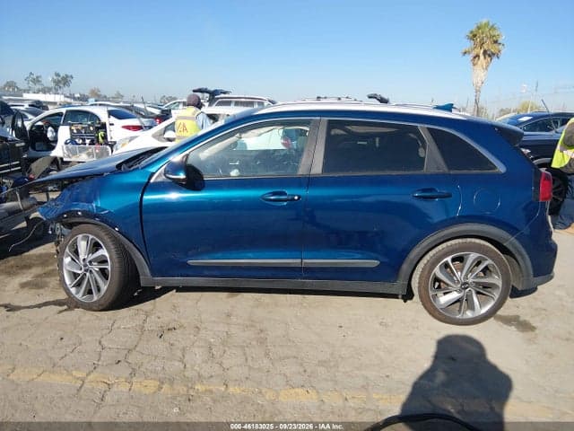 2017 KIA NIRO TOURING 13