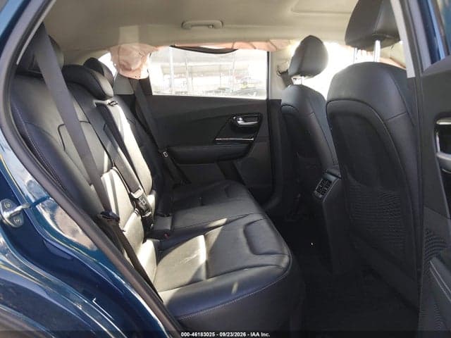 2017 KIA NIRO TOURING 8