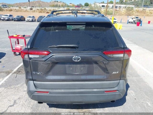 2021 TOYOTA RAV4 XLE PREMIUM 18