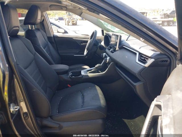 2021 TOYOTA RAV4 XLE PREMIUM 5