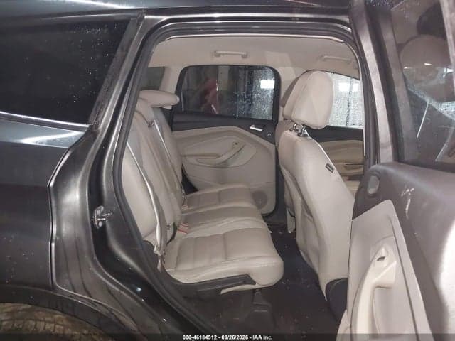 2017 FORD ESCAPE TITANIUM 8