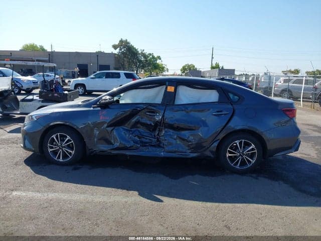 2023 KIA FORTE LXS 14