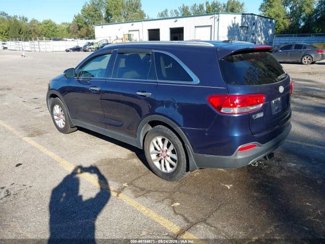 2017 KIA SORENTO 2.4L LX 3