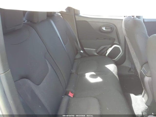 2018 JEEP RENEGADE SPORT 4X4 8