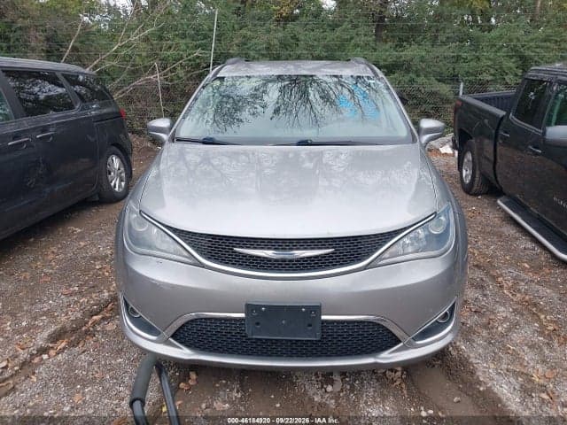 2017 CHRYSLER PACIFICA TOURING-L 12