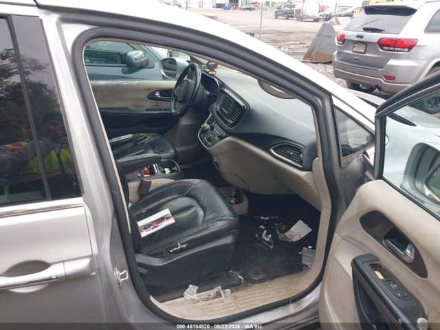 2017 CHRYSLER PACIFICA TOURING-L 5