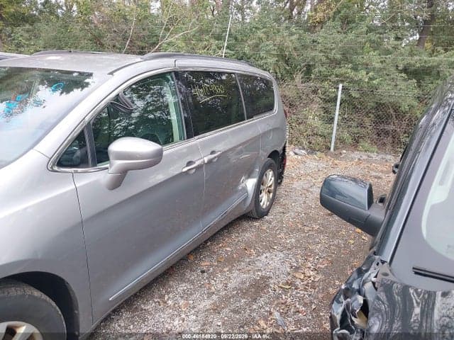 2017 CHRYSLER PACIFICA TOURING-L 6