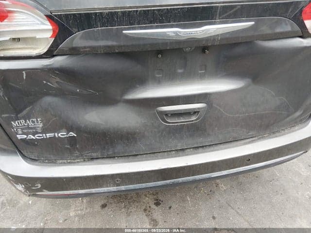 2017 CHRYSLER PACIFICA TOURING-L 6
