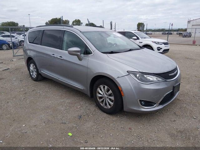 2017 CHRYSLER PACIFICA TOURING-L 1