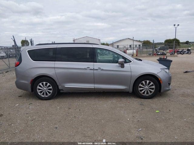 2017 CHRYSLER PACIFICA TOURING-L 14