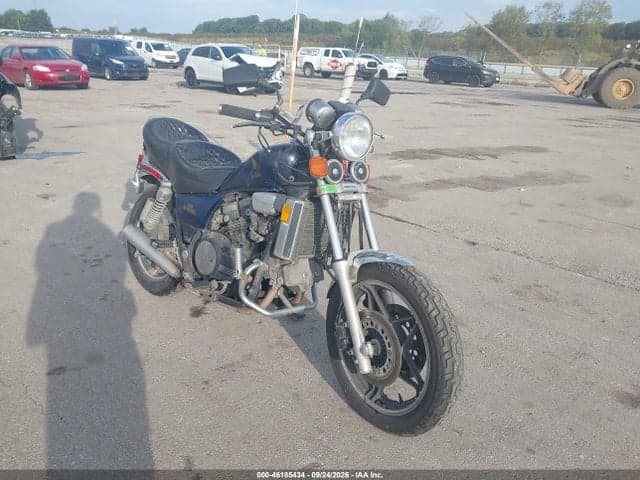 1982 HONDA VF750 C 1