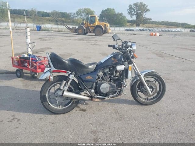 1982 HONDA VF750 C 12