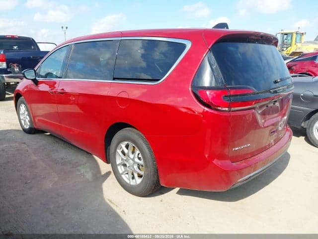 2027 CHRYSLER PACIFICA 3