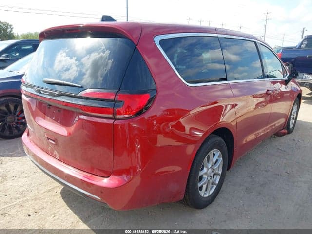 2027 CHRYSLER PACIFICA 4