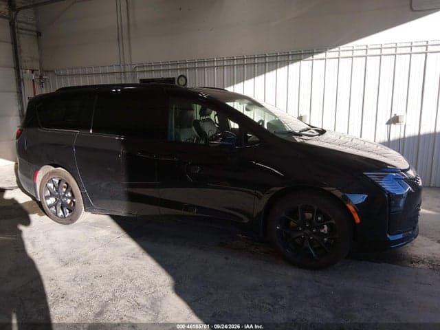 2027 CHRYSLER PACIFICA 14