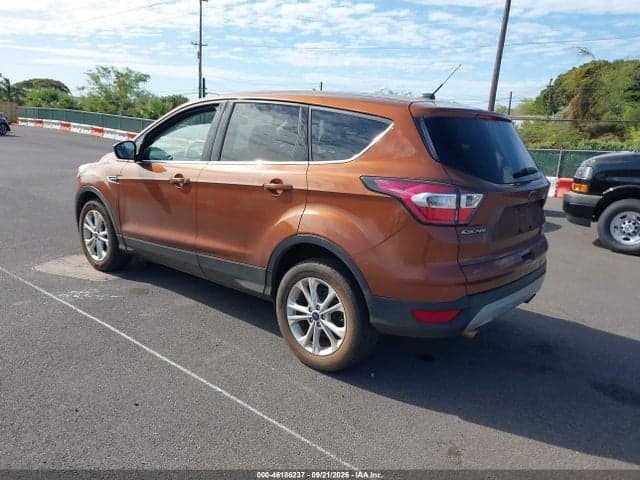 2017 FORD ESCAPE SE 3
