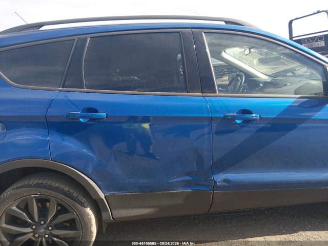 2017 FORD ESCAPE SE 6