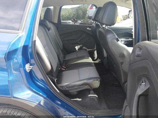 2017 FORD ESCAPE SE 8
