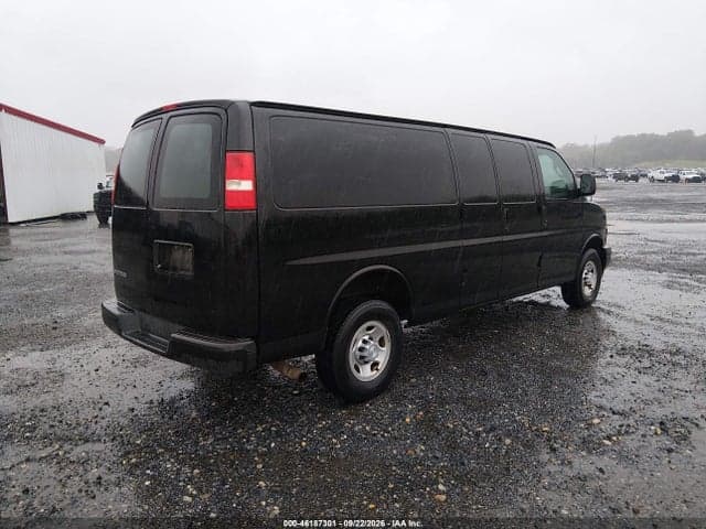 2018 CHEVROLET EXPRESS 3500 WORK VAN 4