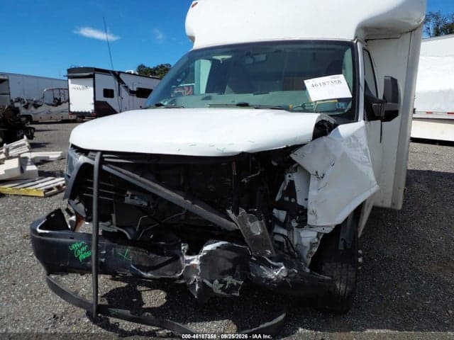 2018 GMC SAVANA CUTAWAY WORK VAN 11