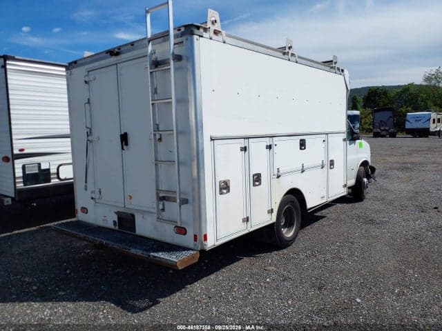 2018 GMC SAVANA CUTAWAY WORK VAN 4