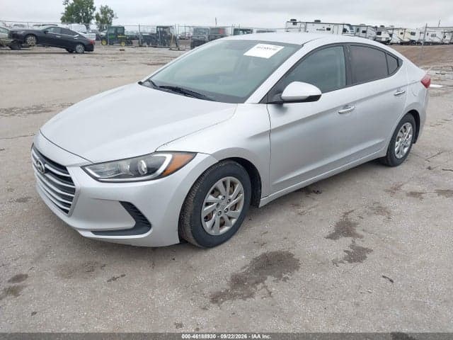 2017 HYUNDAI ELANTRA SE 2