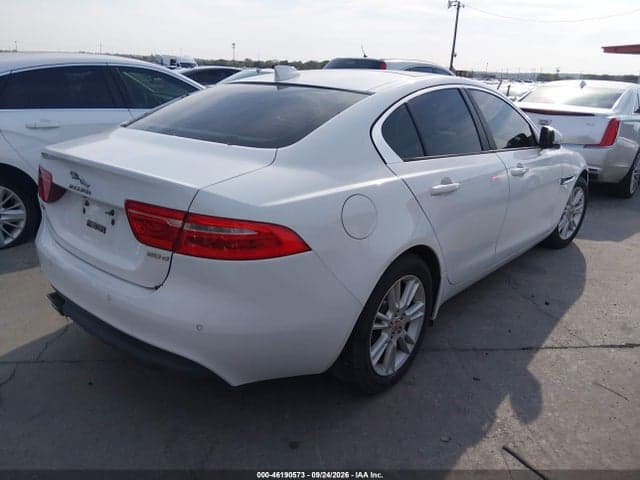 2017 JAGUAR XE 20D PREMIUM 4