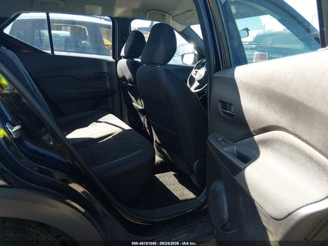 2019 NISSAN KICKS S 8