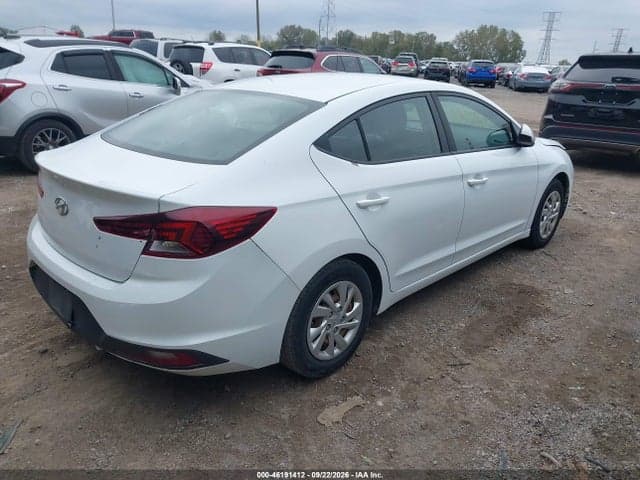 2019 HYUNDAI ELANTRA SE 4