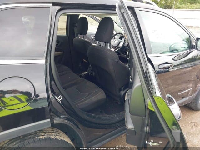 2017 JEEP CHEROKEE LATITUDE 4X4 8