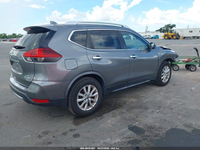 2018 NISSAN ROGUE SV 4