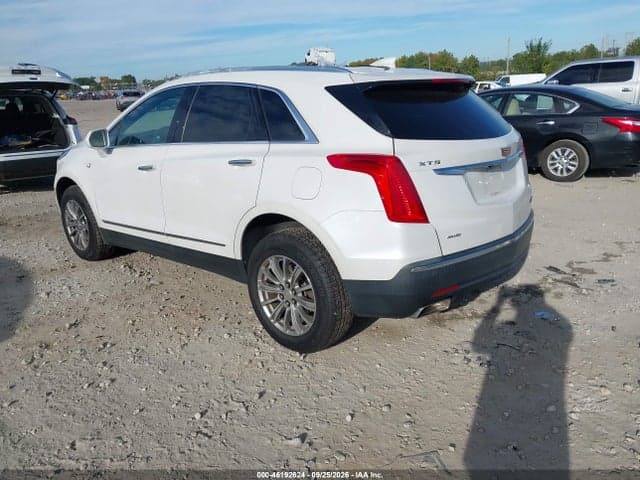2017 CADILLAC XT5 LUXURY 3