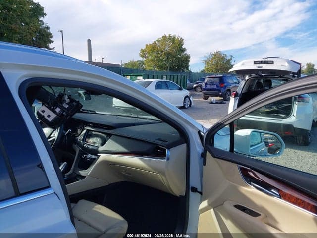 2017 CADILLAC XT5 LUXURY 5