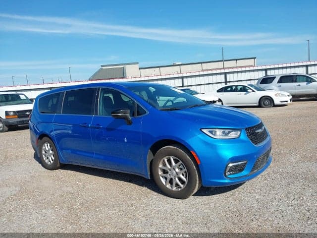 2026 CHRYSLER PACIFICA SELECT 13