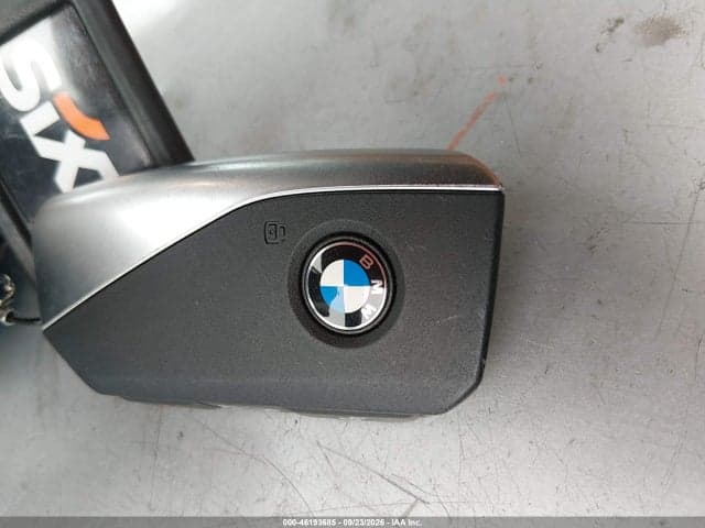 2027 BMW X6 11