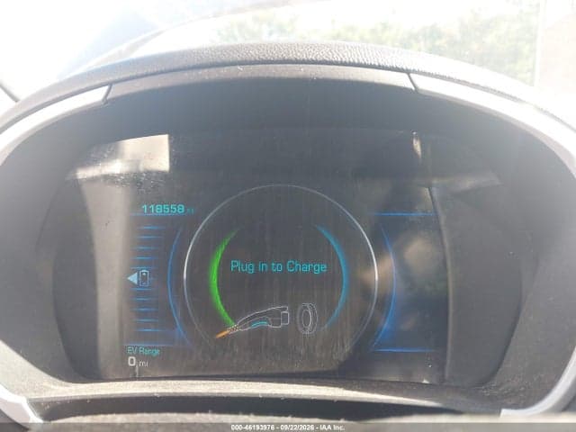 2017 CHEVROLET VOLT LT 7