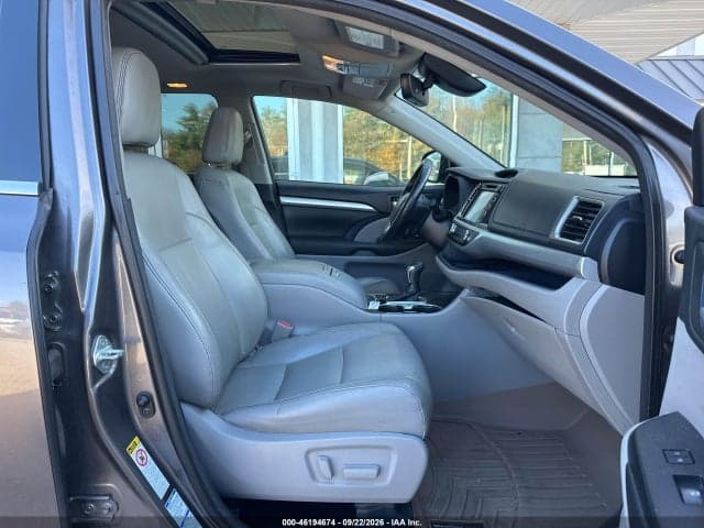 2017 TOYOTA HIGHLANDER XLE 5