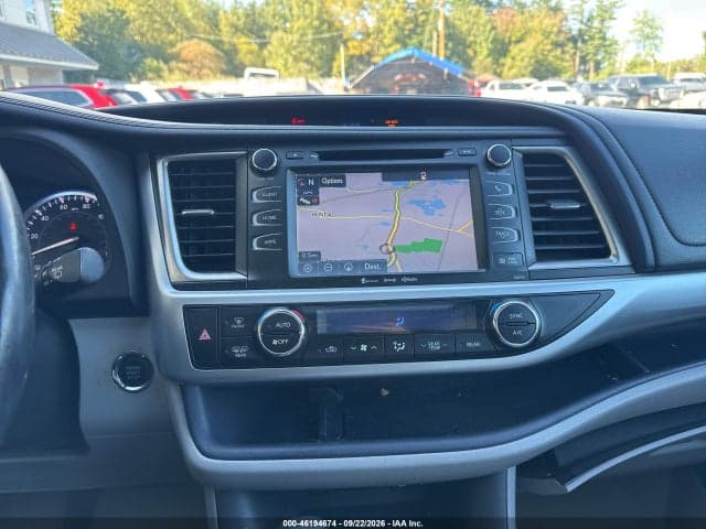 2017 TOYOTA HIGHLANDER XLE 6