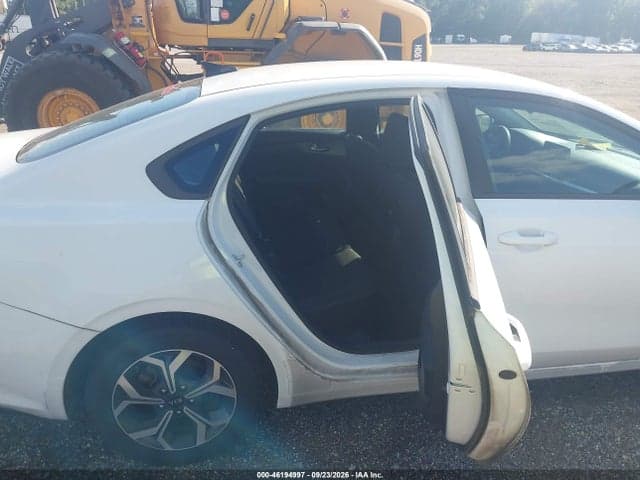 2019 KIA FORTE LXS 8