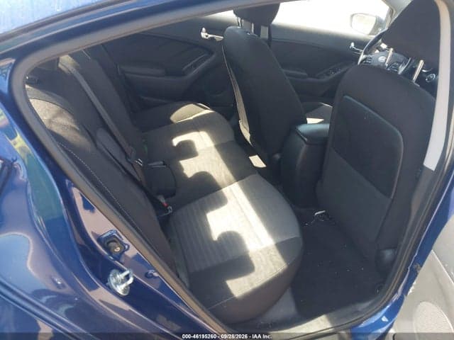 2017 KIA FORTE S 8