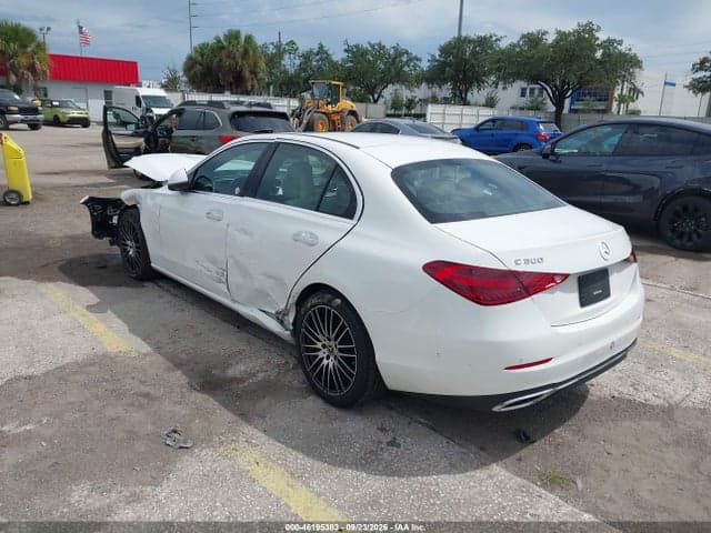 2025 MERCEDES-BENZ C 300 3
