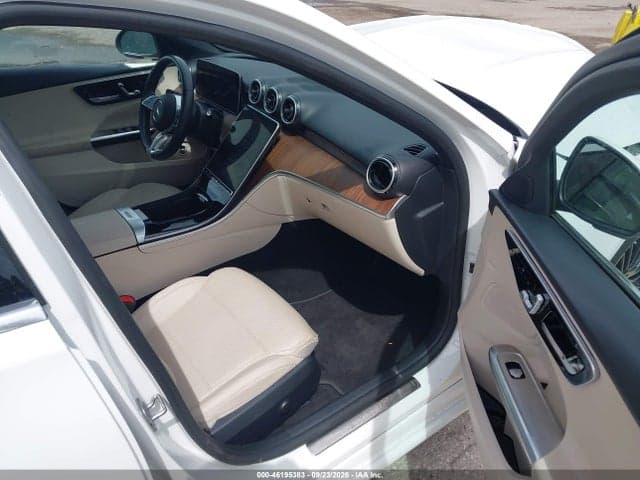 2025 MERCEDES-BENZ C 300 5
