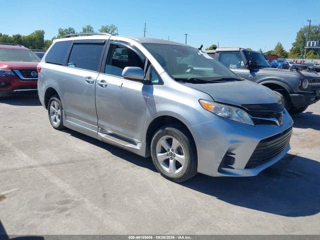 2019 TOYOTA SIENNA LE 7 PASSENGER