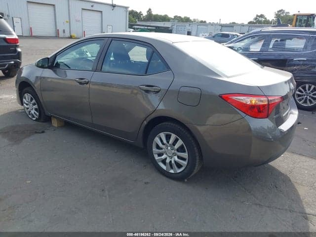 2018 TOYOTA COROLLA LE 3