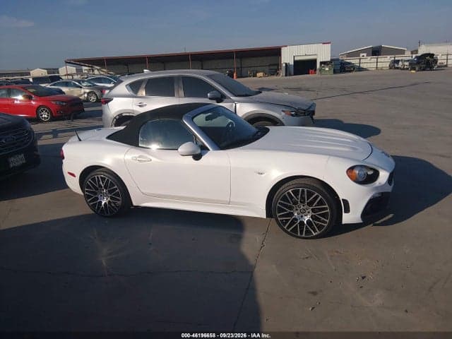 2017 FIAT 124 SPIDER LUSSO 13