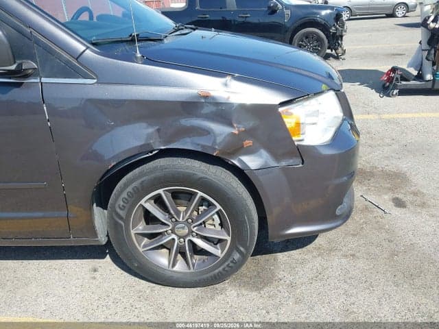 2017 DODGE GRAND CARAVAN SXT 21