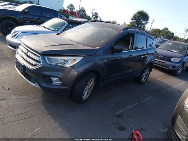 2017 FORD ESCAPE SE 2