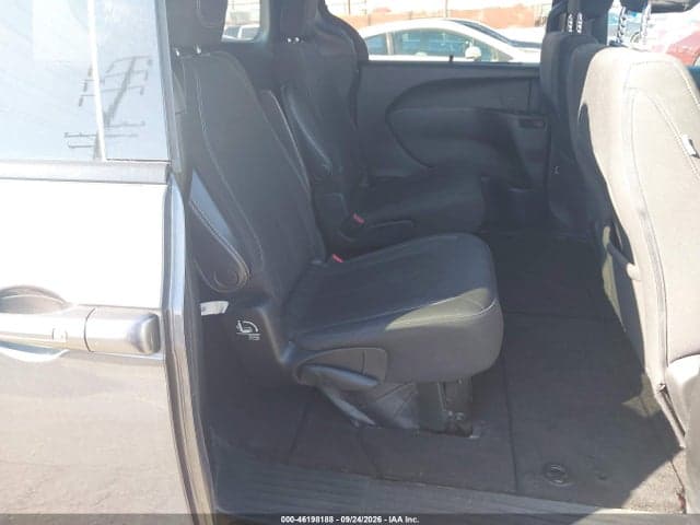 2018 CHRYSLER PACIFICA TOURING PLUS 8
