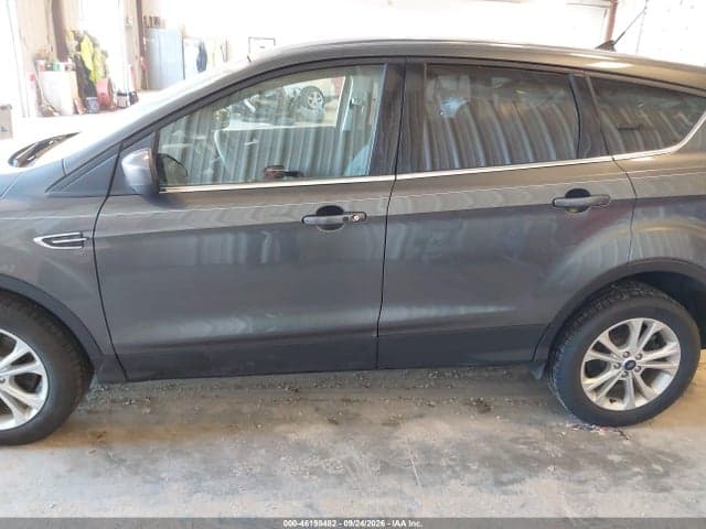 2019 FORD ESCAPE SE 14