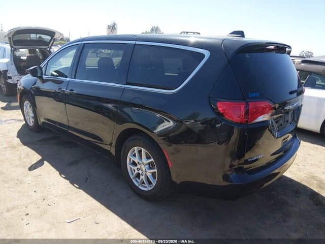2022 CHRYSLER VOYAGER LX 3